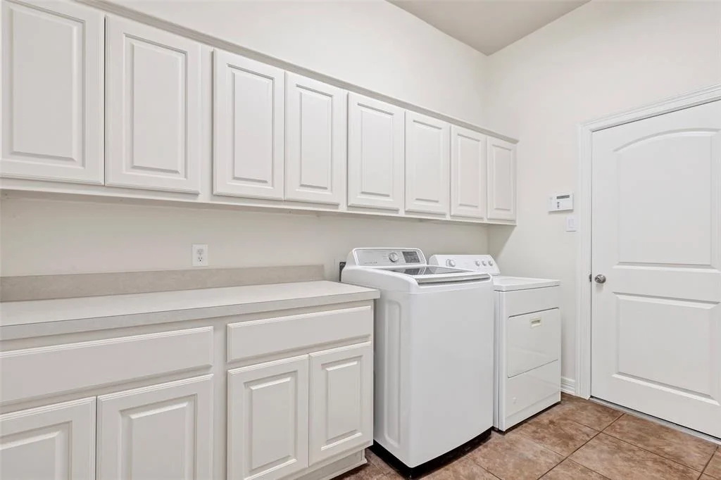 Photo of 55 E Hullwood Circle