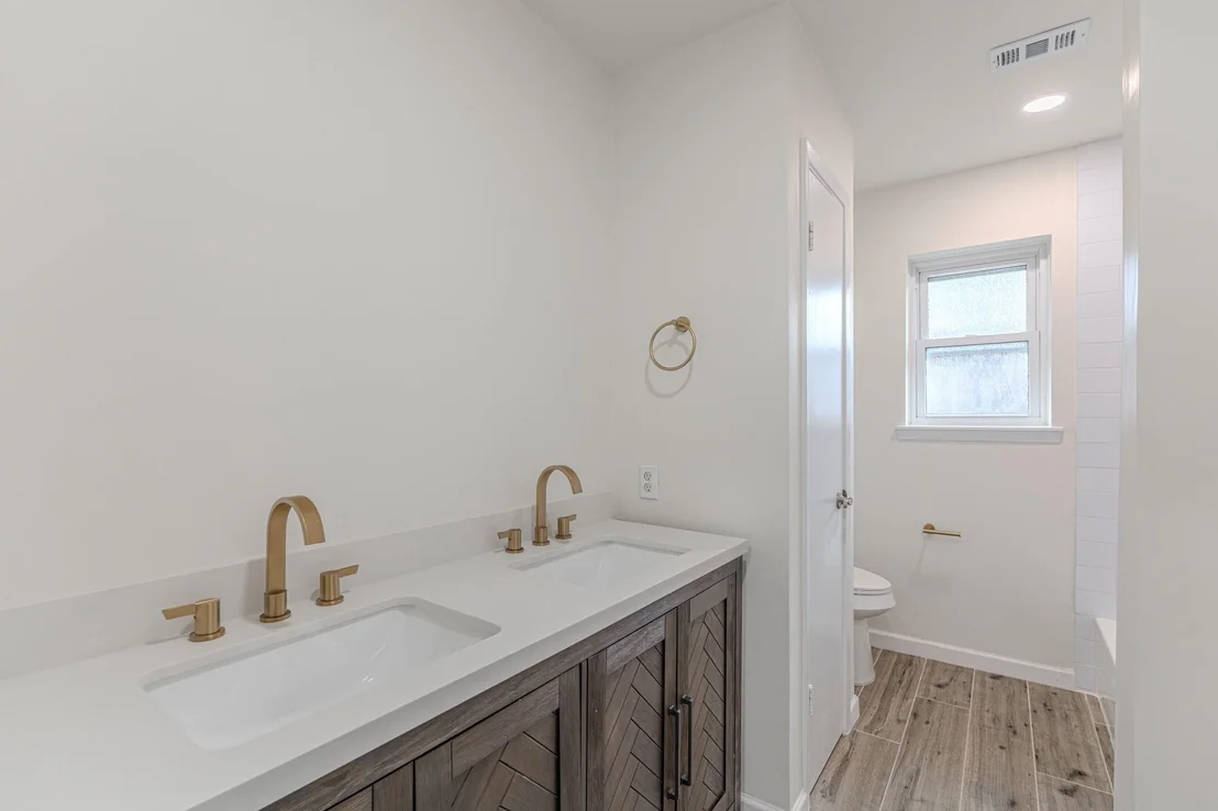 Photo of 5819 Sunnygate Drive