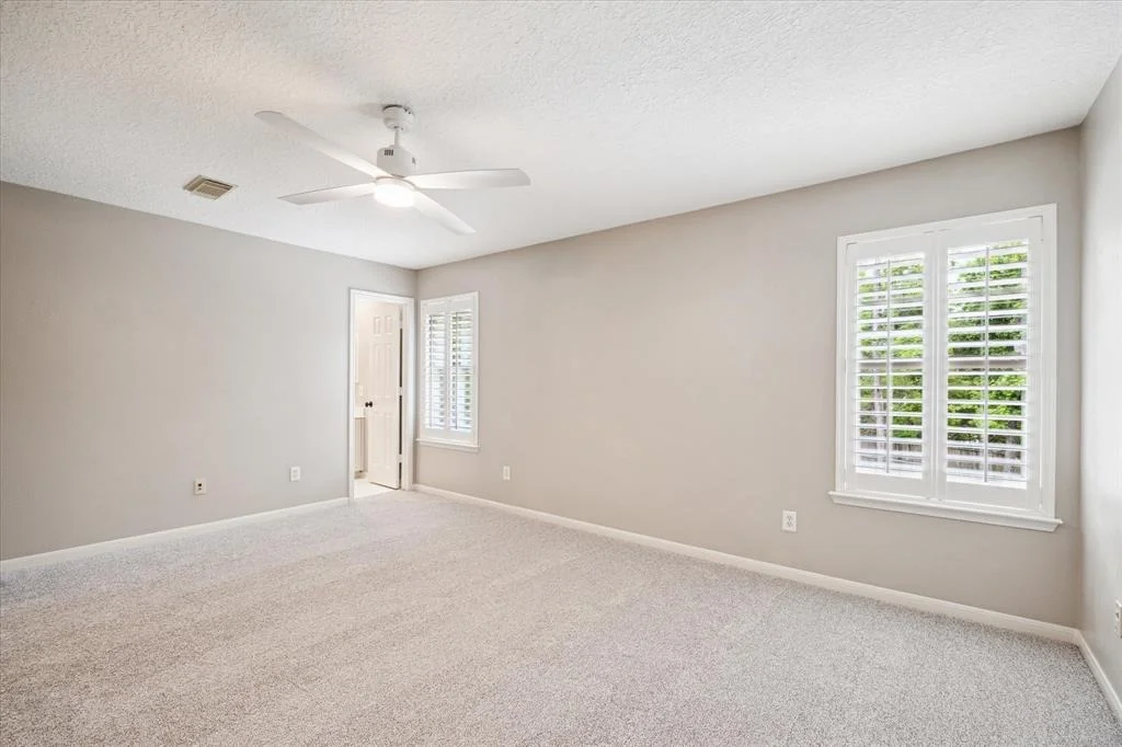 Photo of 74 E Beckonvale Circle