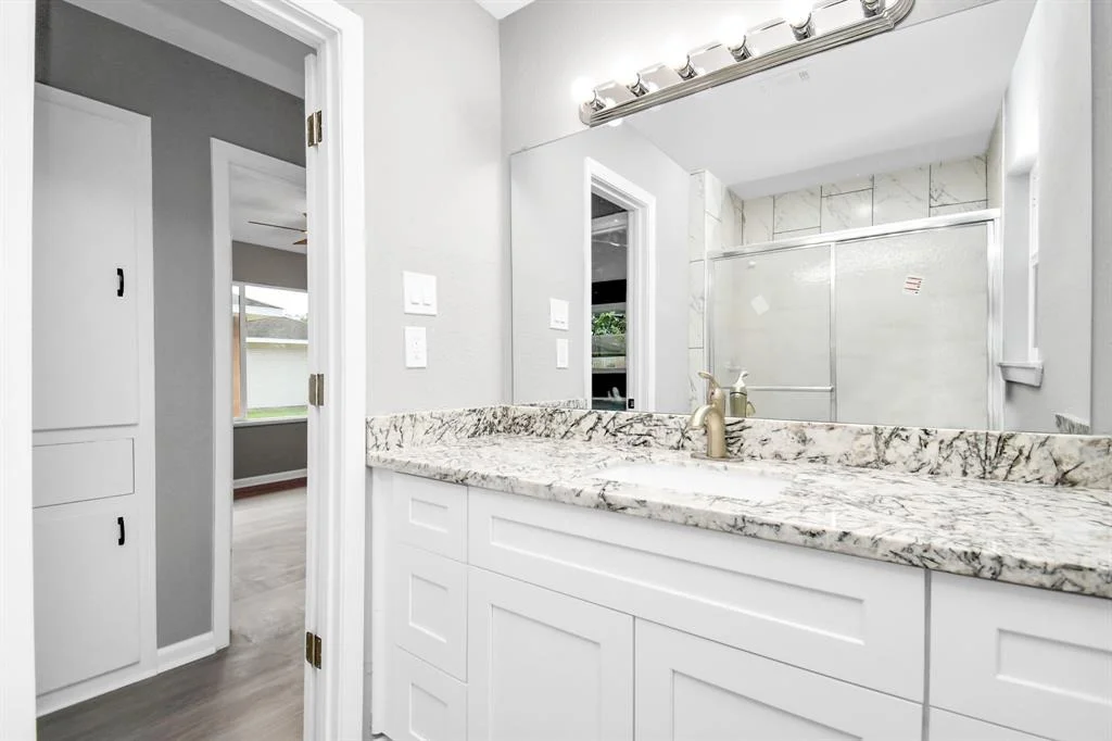 Photo of 5434 Creekbend Drive