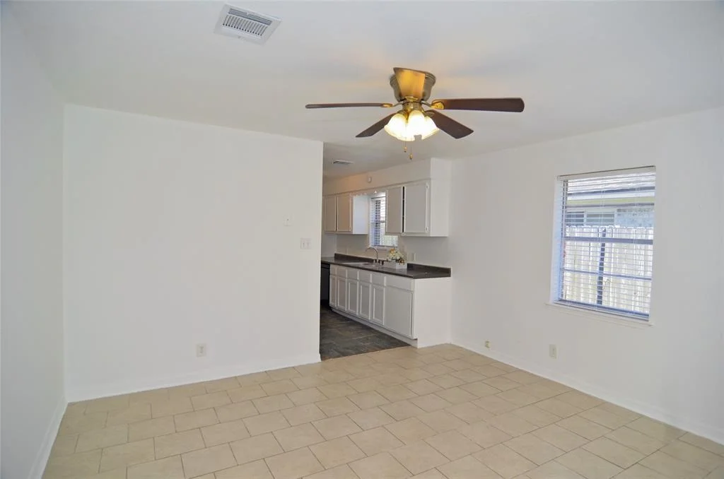 Photo of 1806 Chickadee Drive