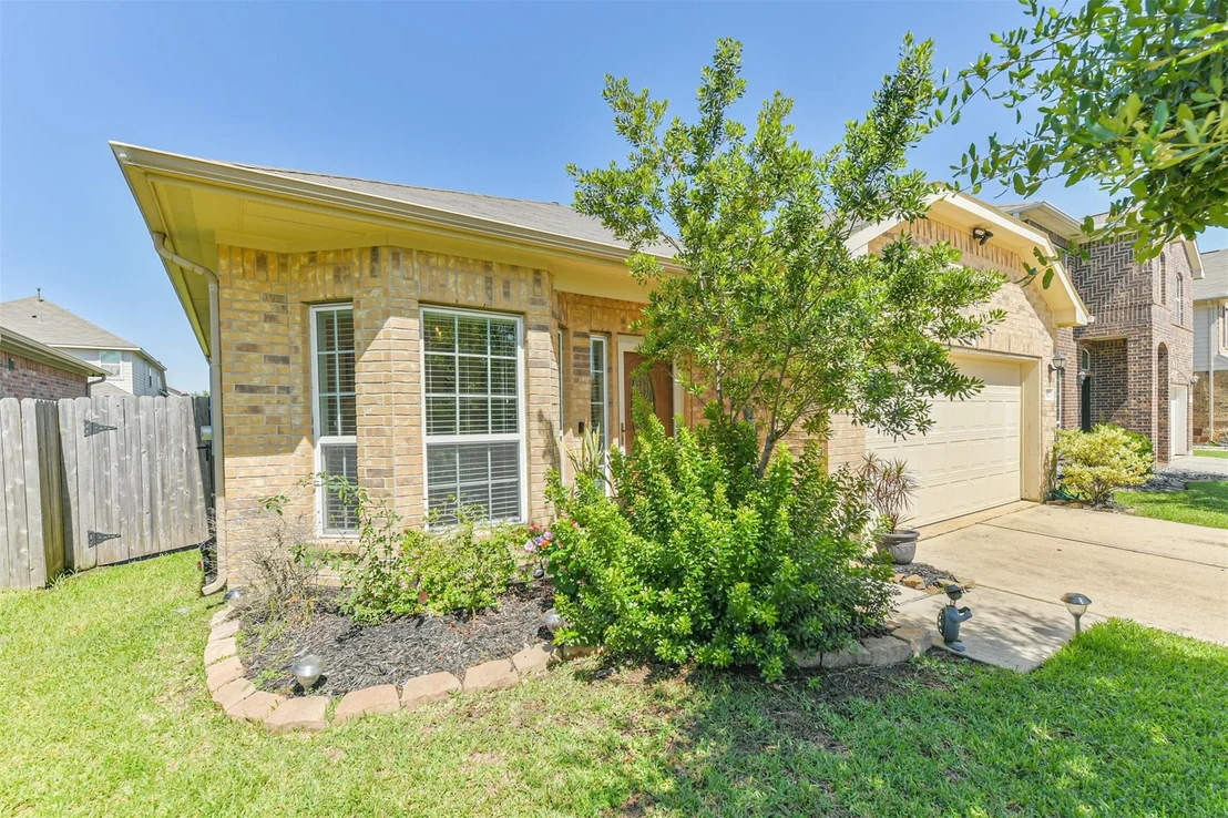 Photo of 7527 Windsor Valley Lane