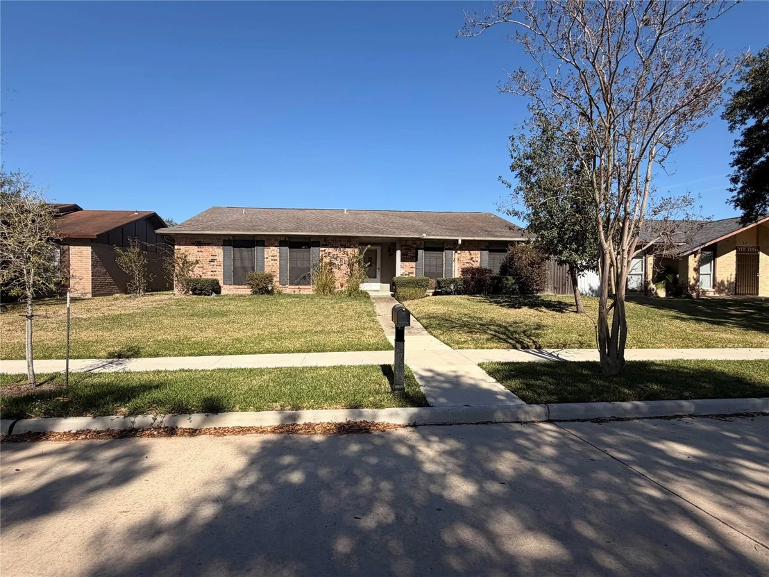Photo of 14631 Leacrest Drive