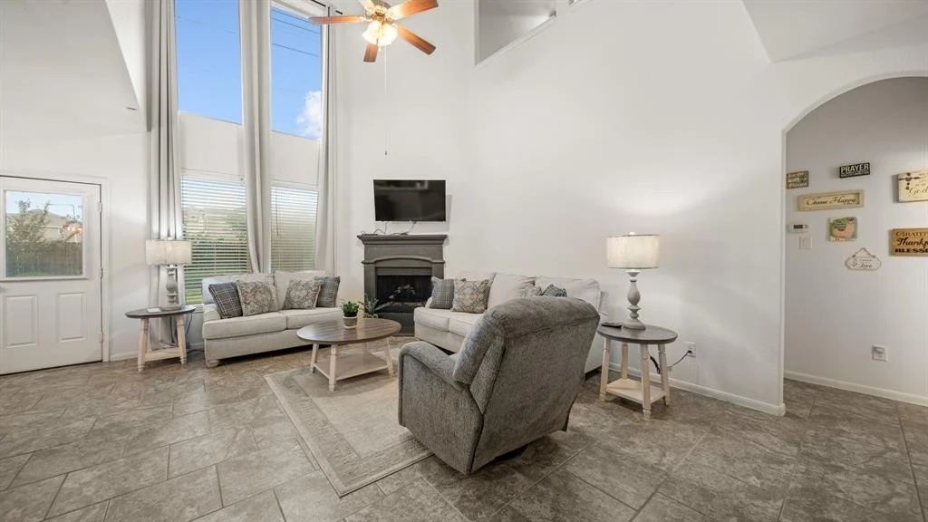 Photo of 322 Kendall Crest Drive