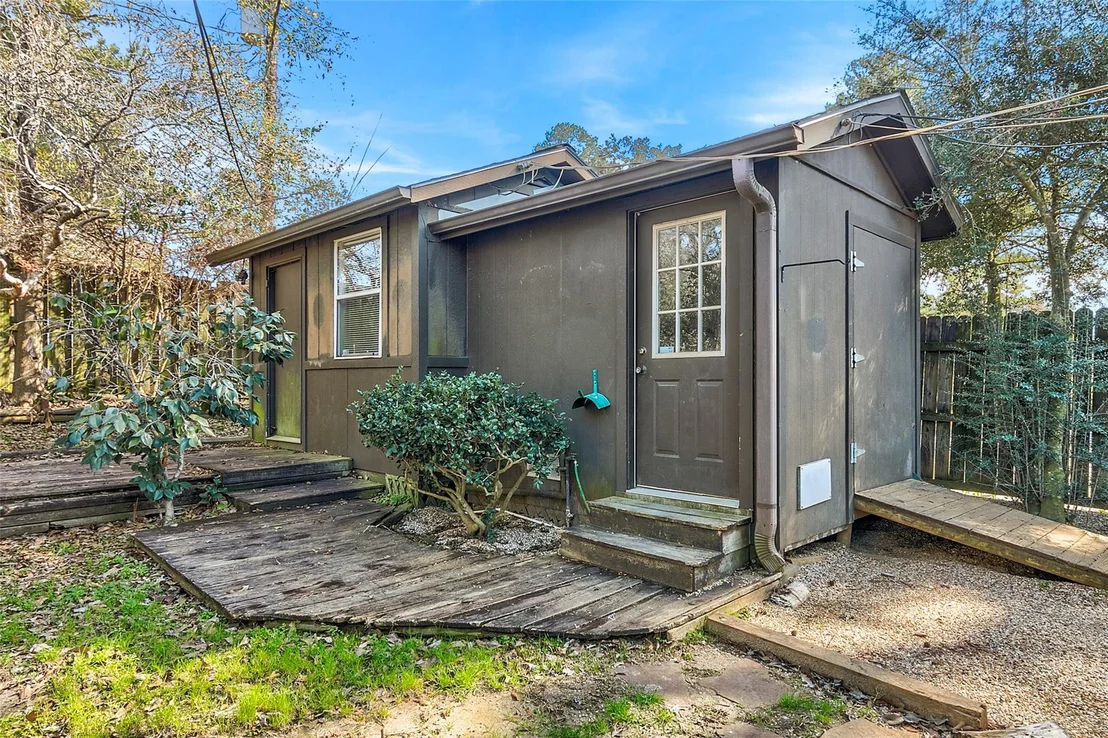 Photo of 1300 Northwood Drive