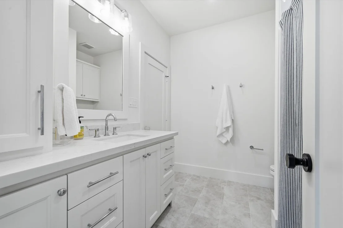 Photo of 1030 Chamboard Lane