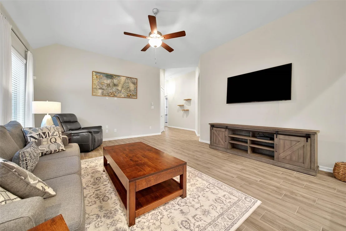 Photo of 10235 Bayou Oaks Drive