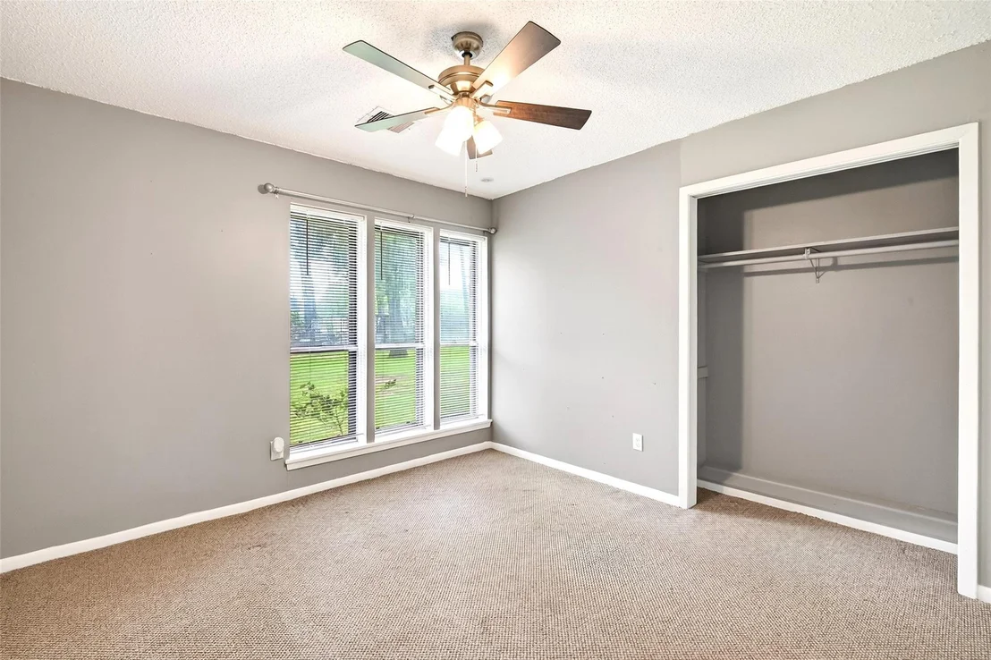 Photo of 12730 Eastbrook Drive