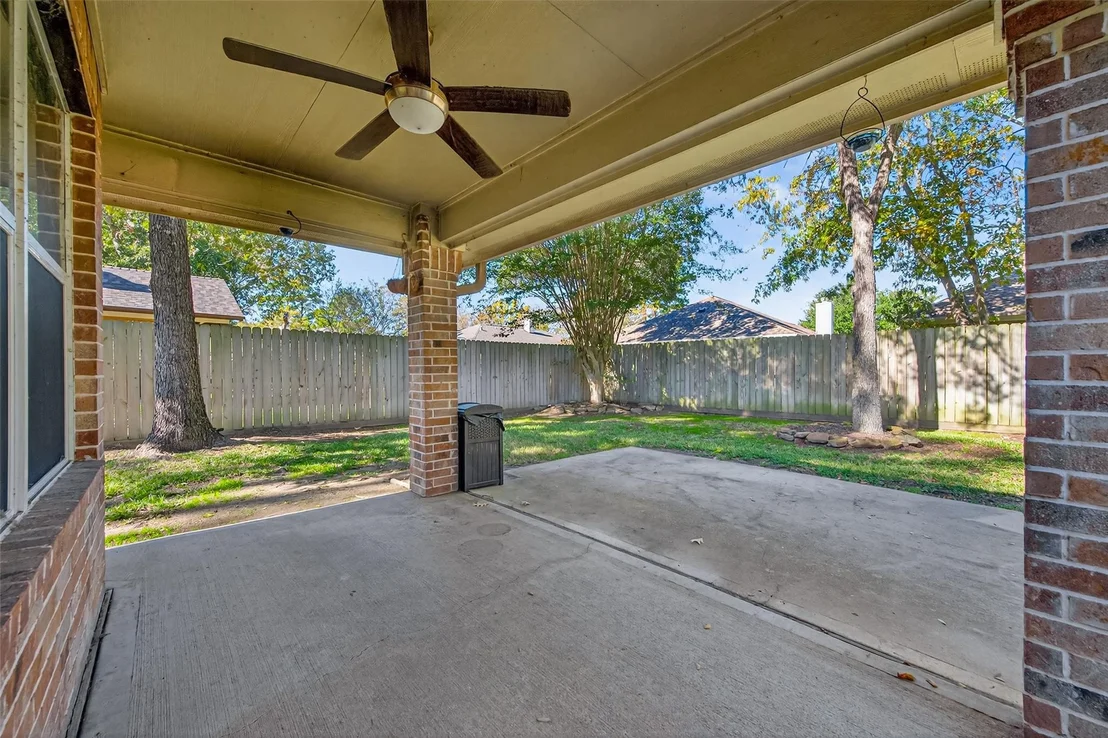 Photo of 3327 Willowbend Road