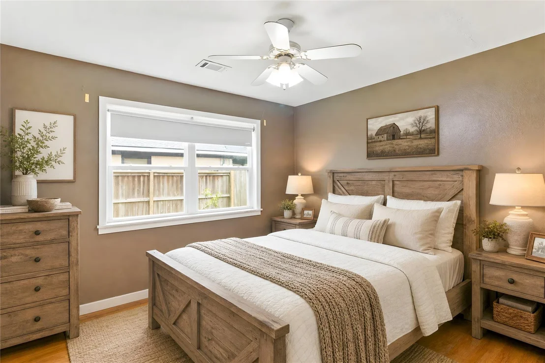 Photo of 1413 Lawn Drive