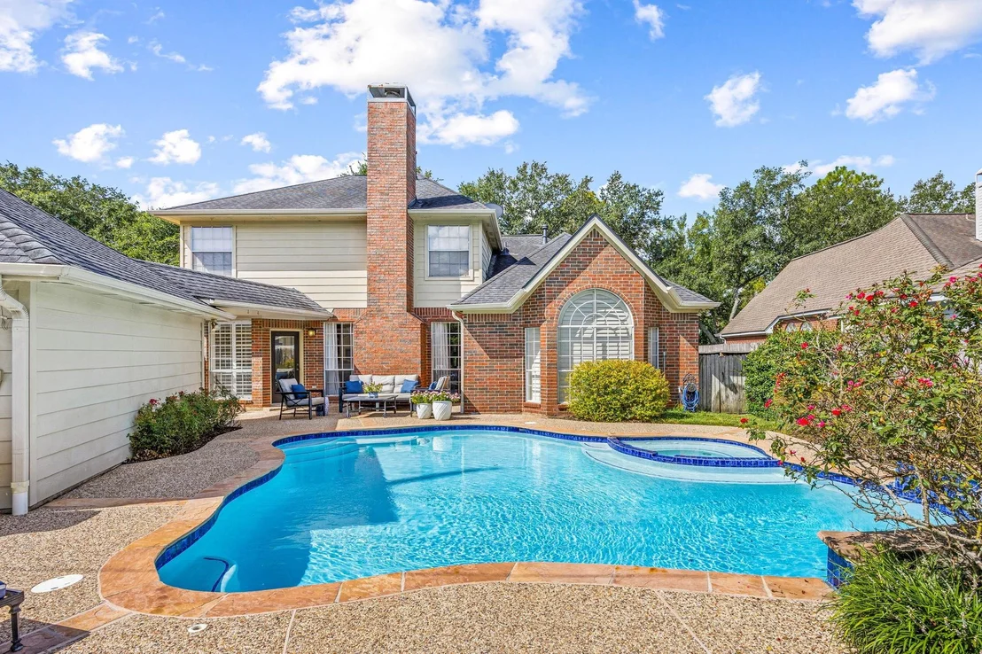 Photo of 1107 Rosemeadow Drive