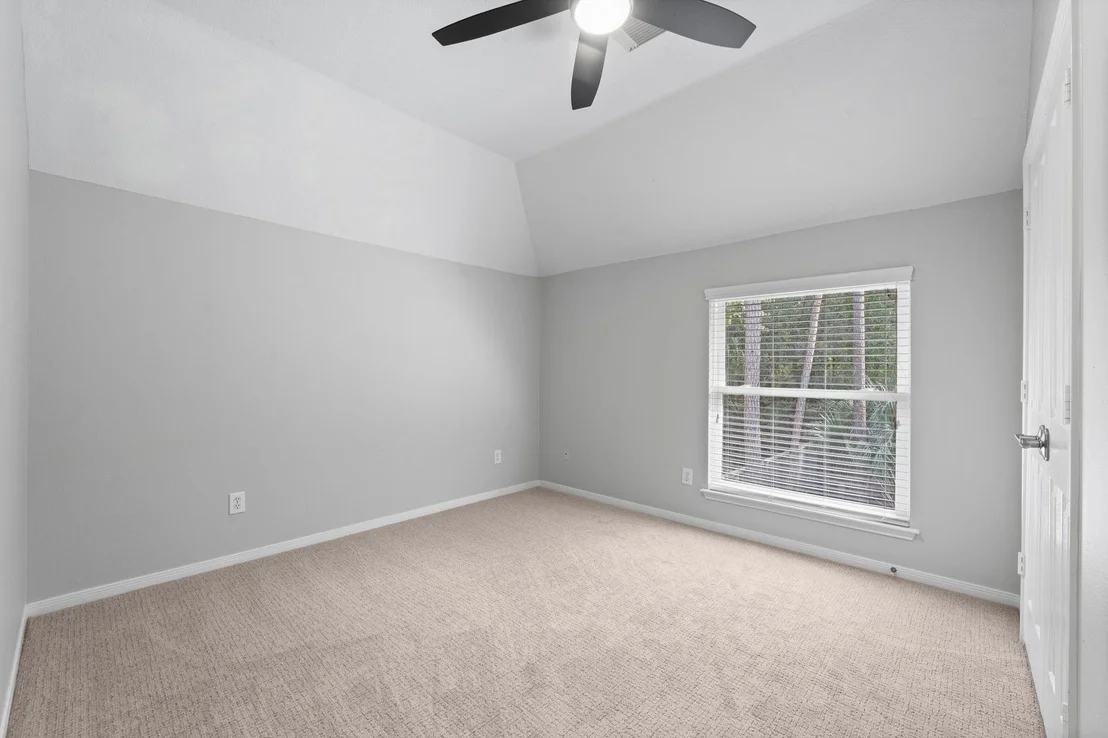 Photo of 35 S Concord Forest Circle