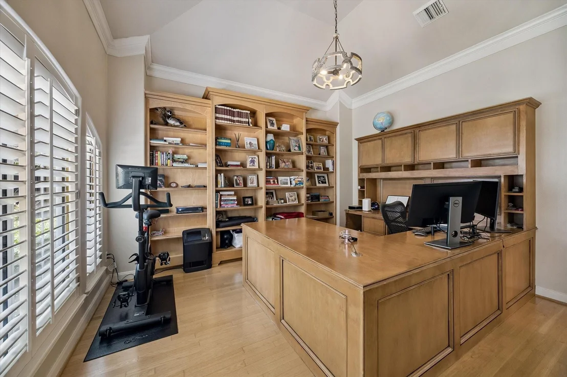 Photo of 11914 Legend Manor Drive