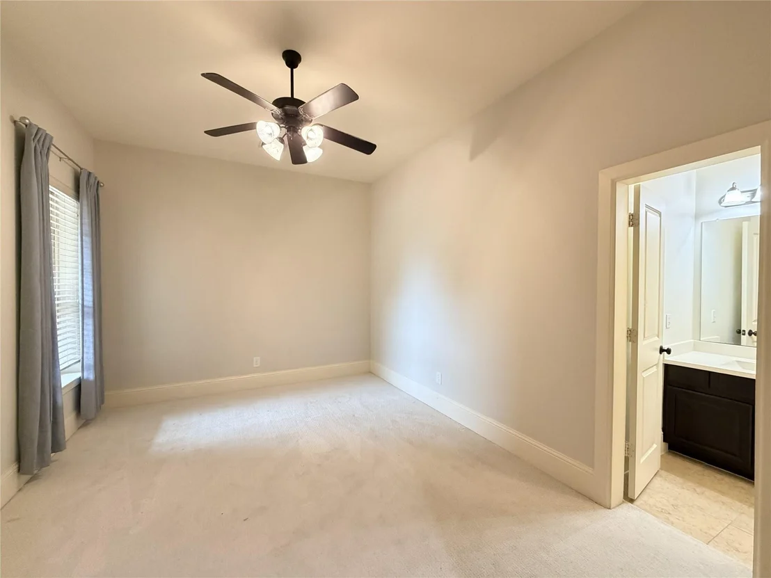 Photo of 6806 Auburn Sands Drive