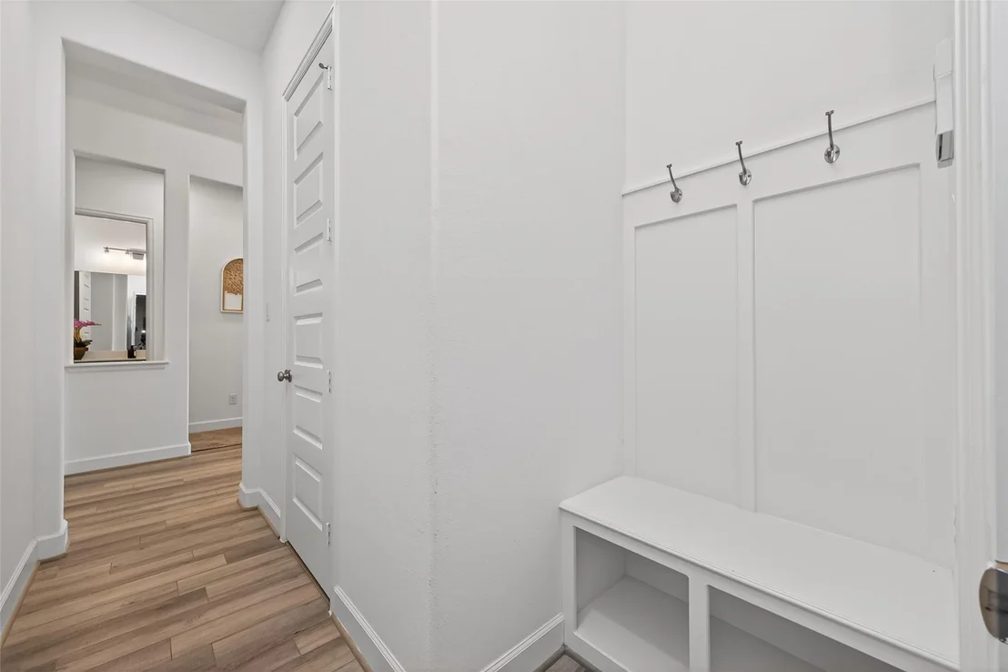 Photo of 10383 Bayou Oaks Drive