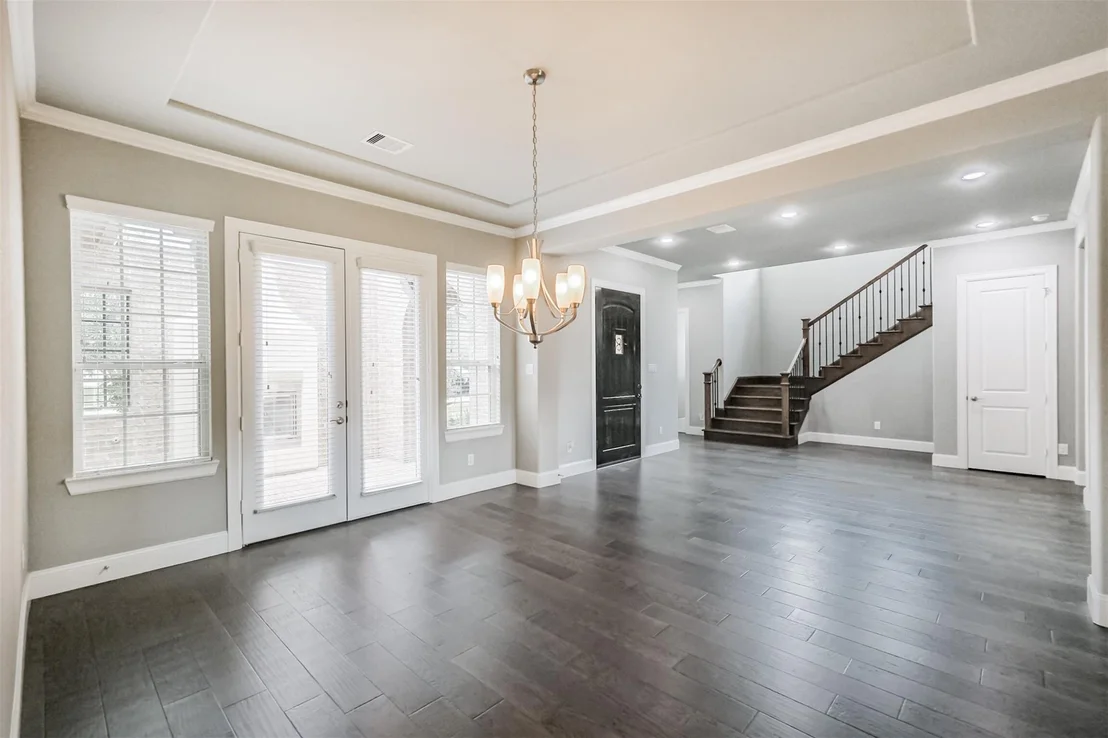 Photo of 3722 Edison Lane