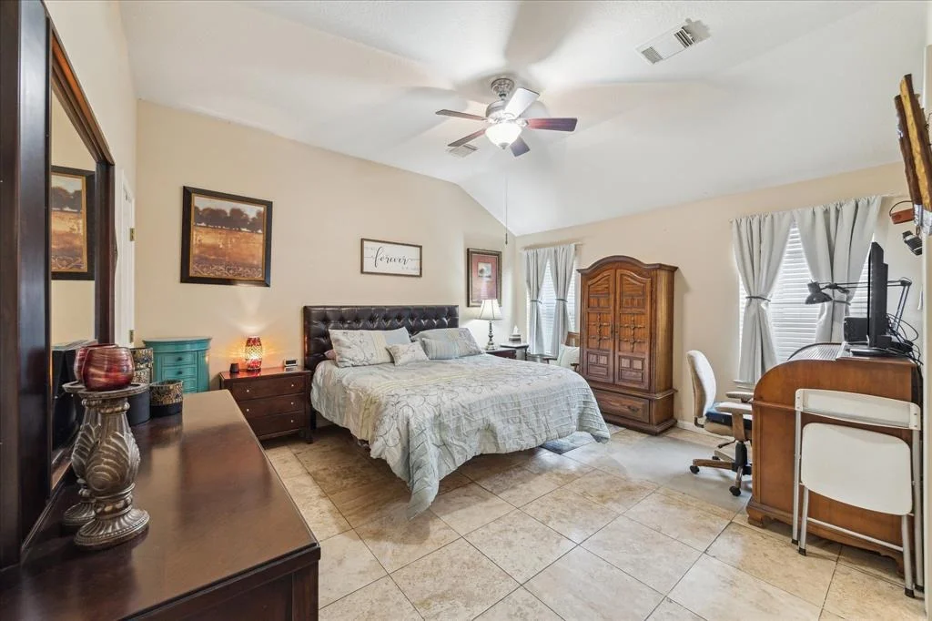 Photo of 2417 Horseshoe Bend