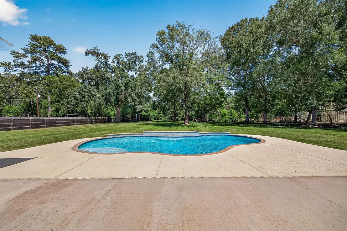 Photo of 22040 Robins Road