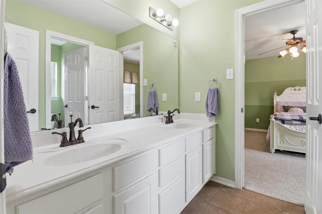 Photo of 20318 Pebble Hollow