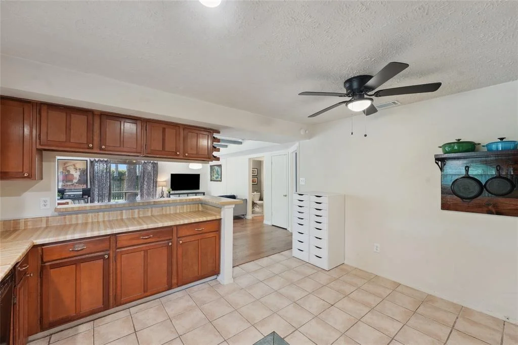 Photo of 21502 Castlemont Lane