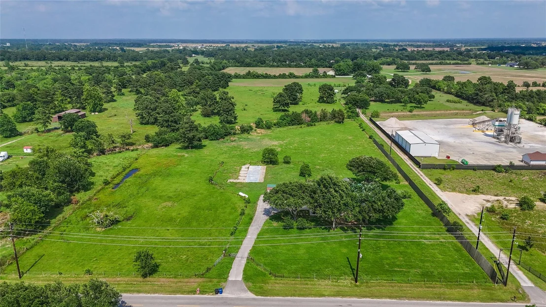 Photo of 19250 Becker Road