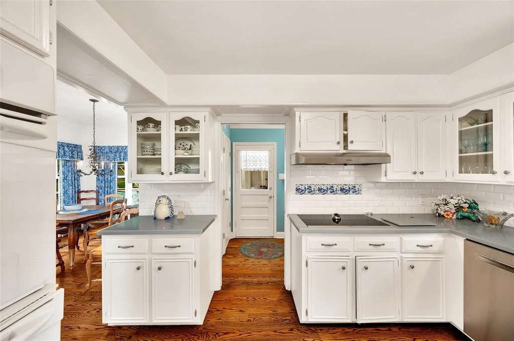 Photo of 559 Kickerillo Drive