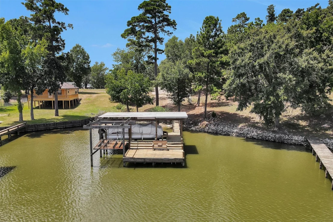 Photo of 308 N Point Drive