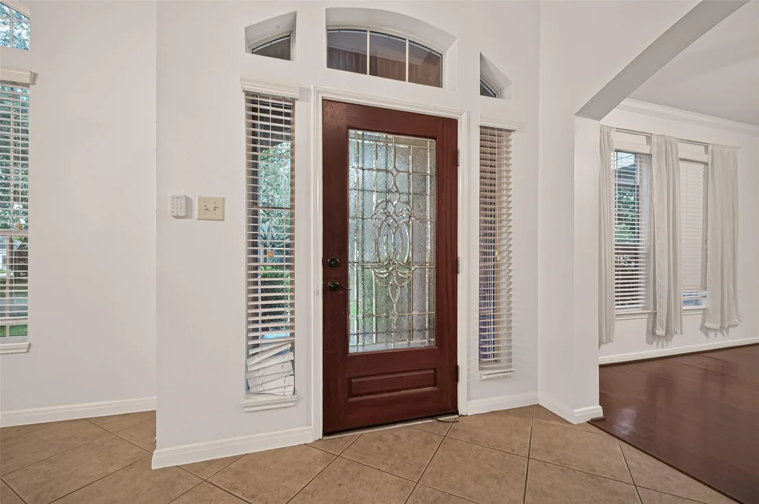 Photo of 331 Silver Creek Circle