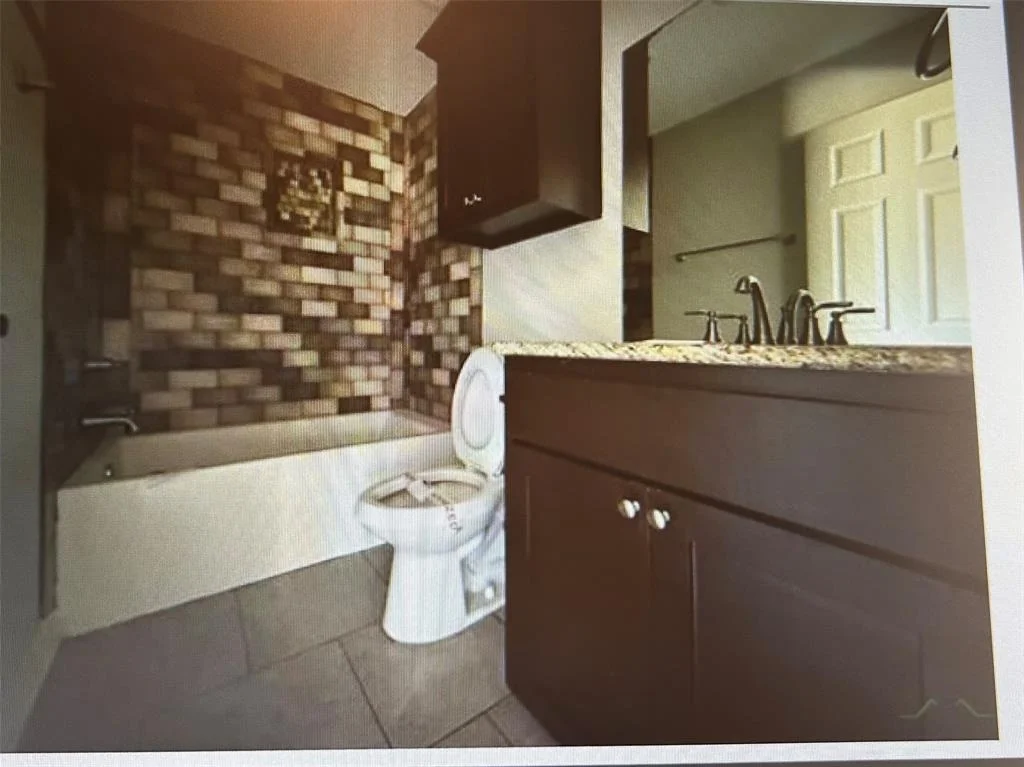 Photo of 808 S Bennett