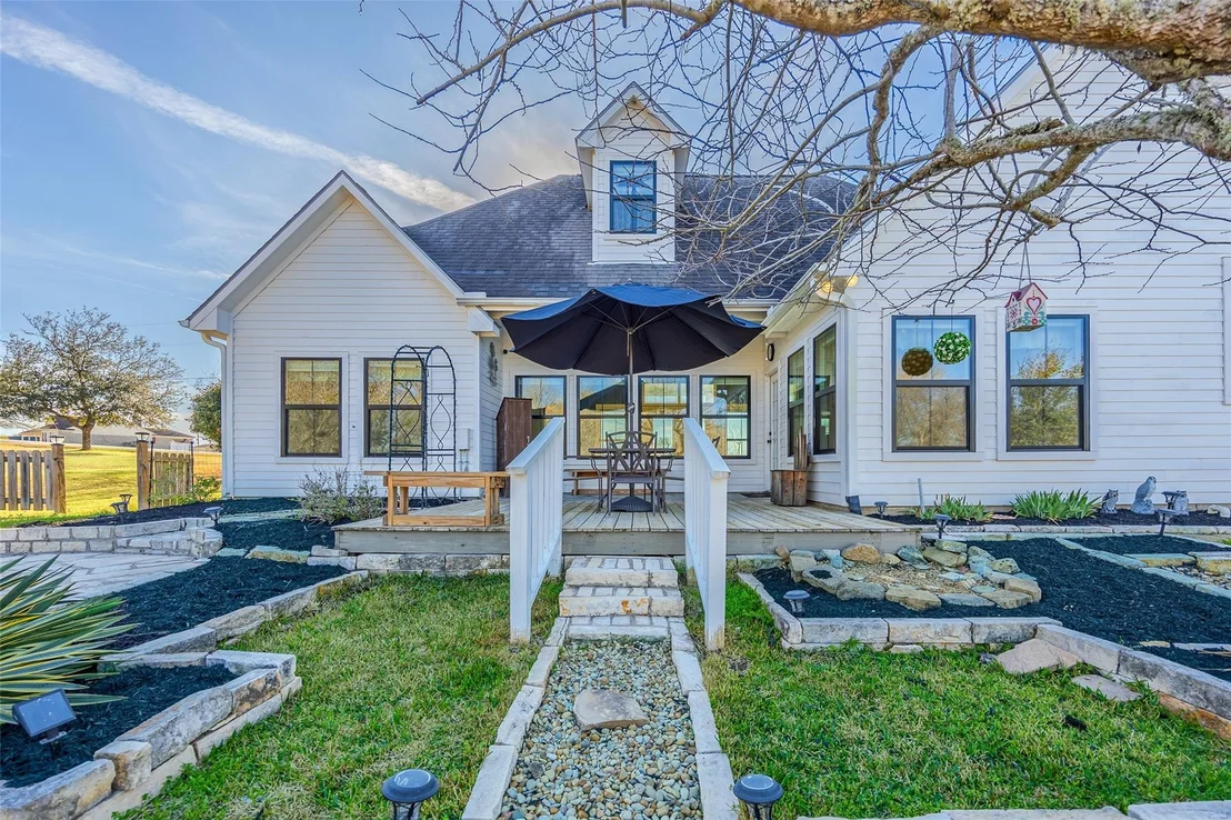 Photo of 2701 Bluebonnet Boulevard