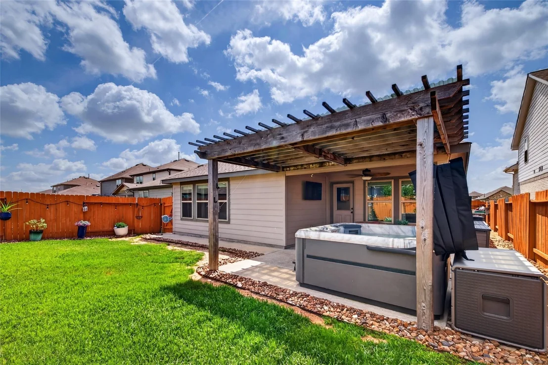 Photo of 25526 Rancho Espirito Lane