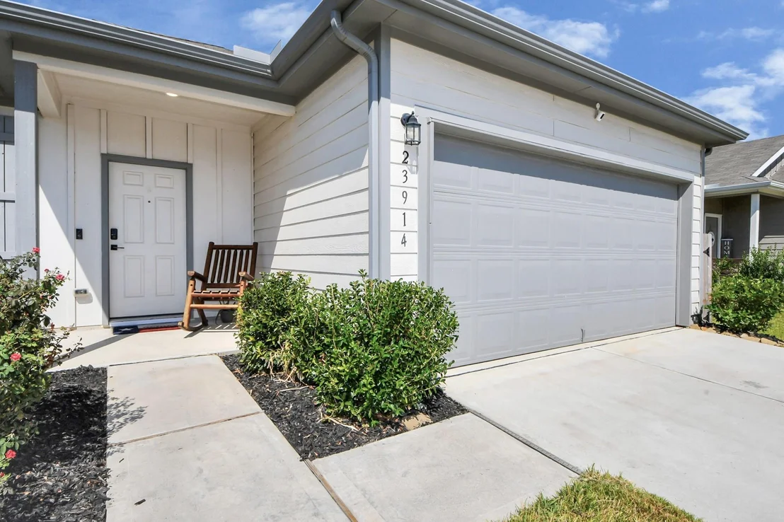 Photo of 23914 Tillage Lane