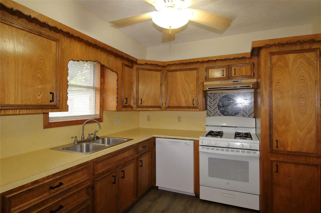 Photo of 402 Chandler Drive