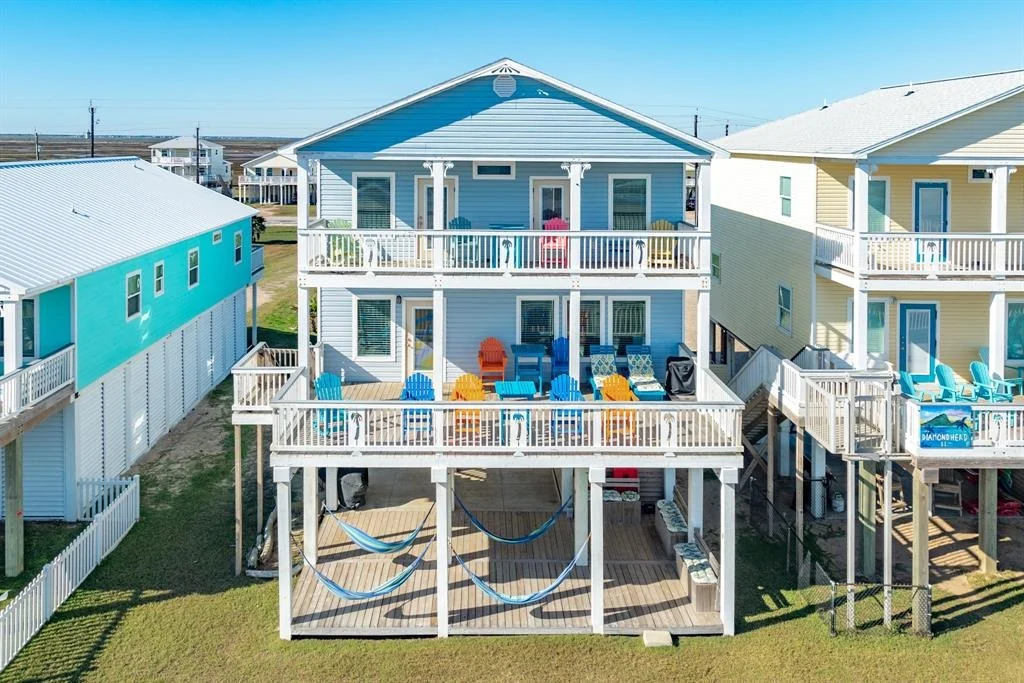 Photo of 2930 Bluewater Highway
