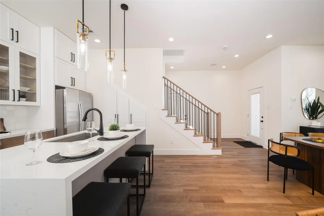 Photo of 8903 Knoll Branch Drive