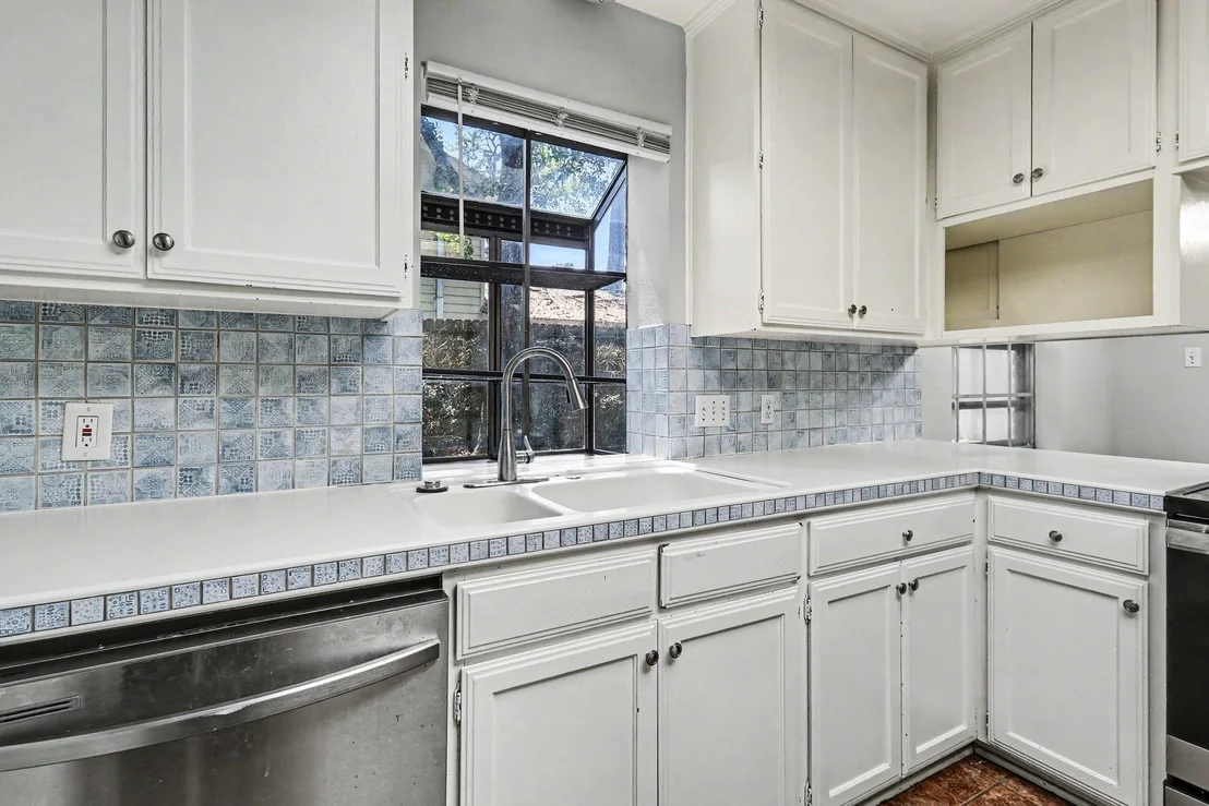 Photo of 5918 Pine Arbor Drive
