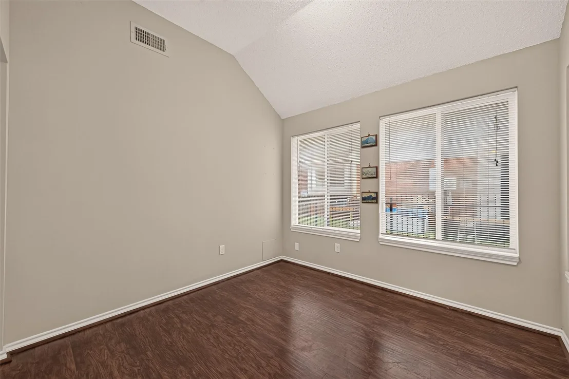 Photo of 818 Maple Branch Lane