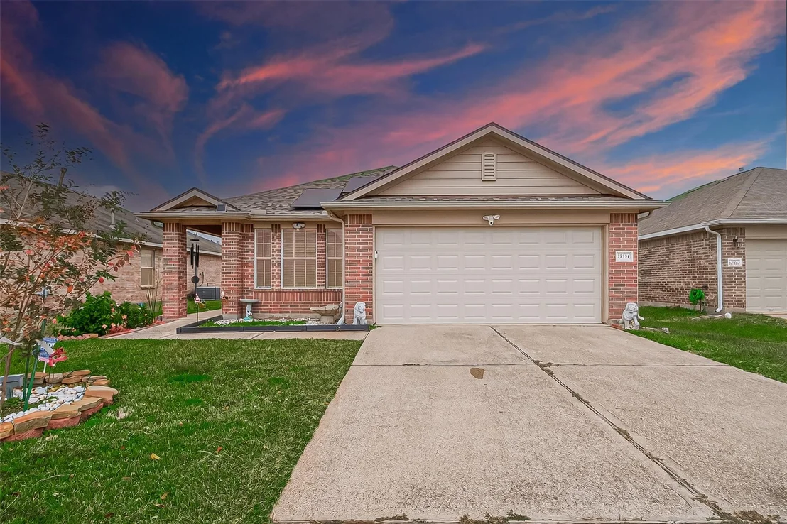 Photo of 22334 Guston Hall Lane