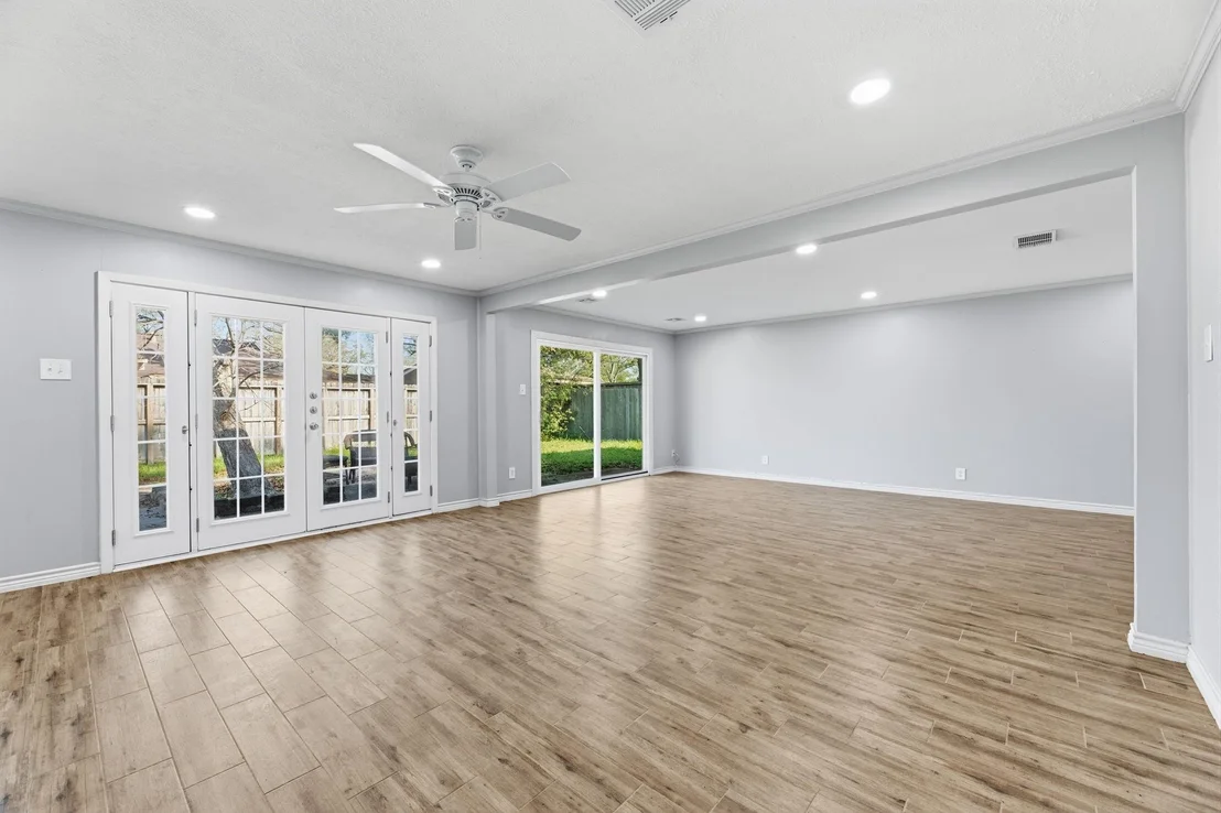 Photo of 9766 Westview Drive