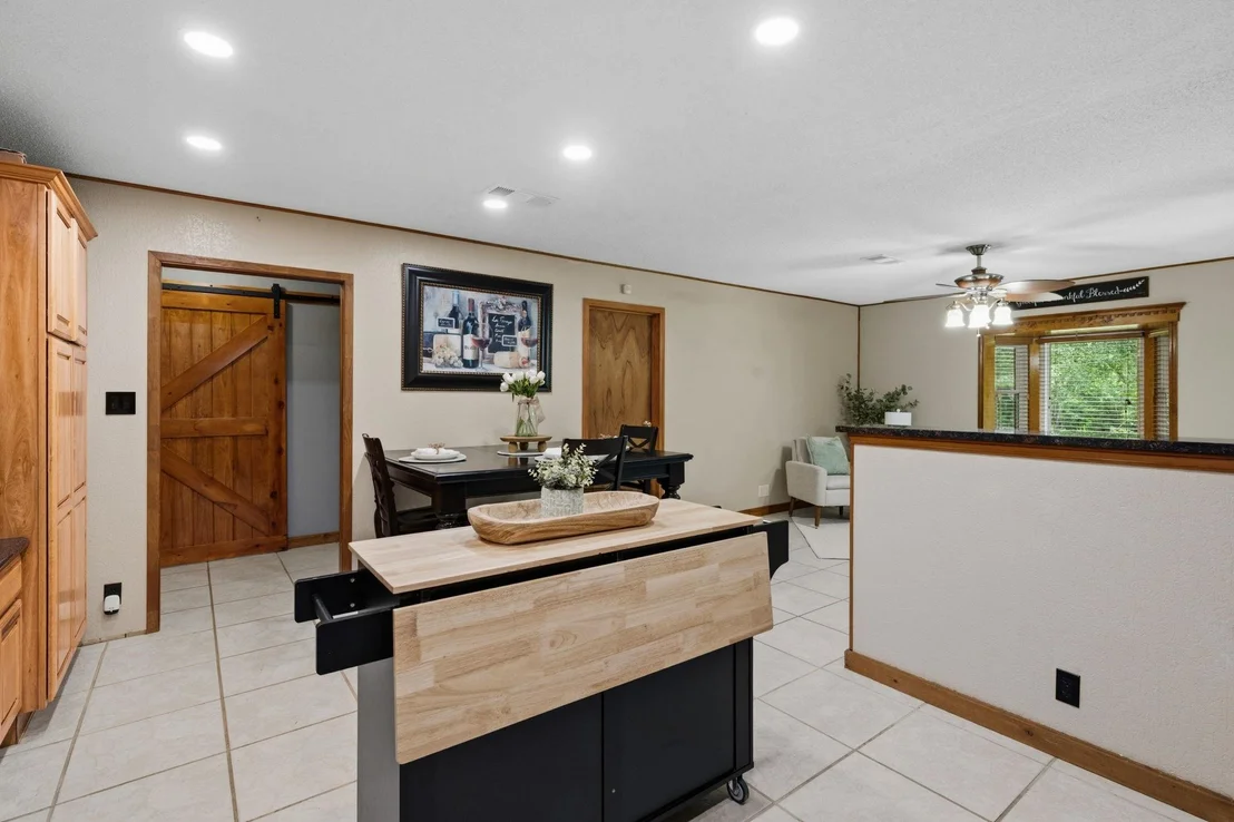 Photo of 2245 County Road 381 S
