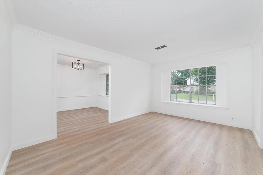 Photo of 7910 Oak Moss Drive