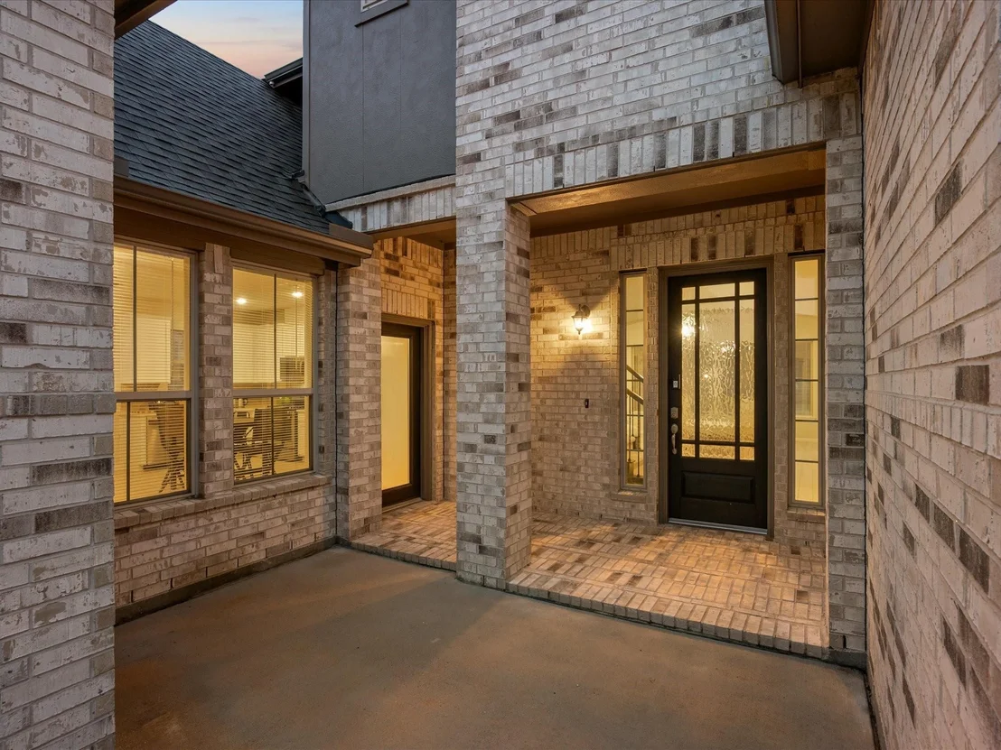 Photo of 262 Peninsula Point Drive