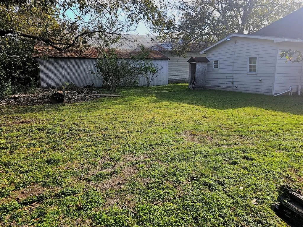 Photo of 422 W Main Street