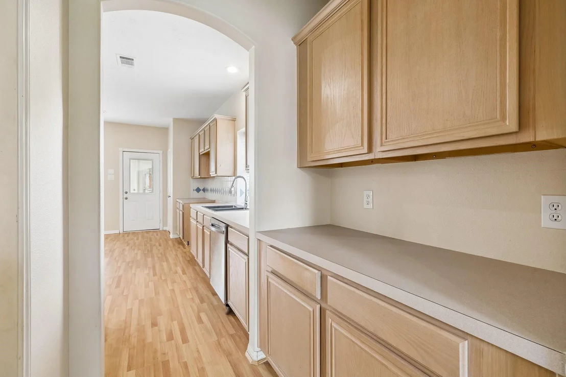 Photo of 18502 Mill Path Court