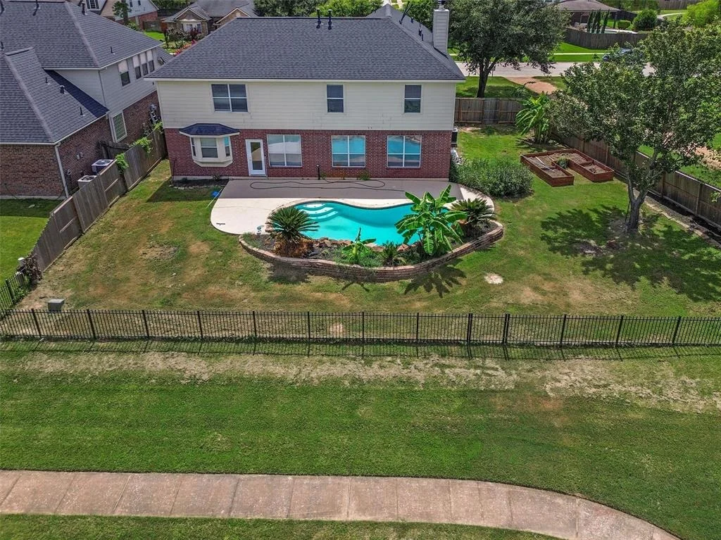 Photo of 19530 Lakeside View Drive