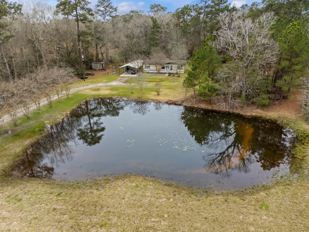 Photo of 17422 Woods Drive