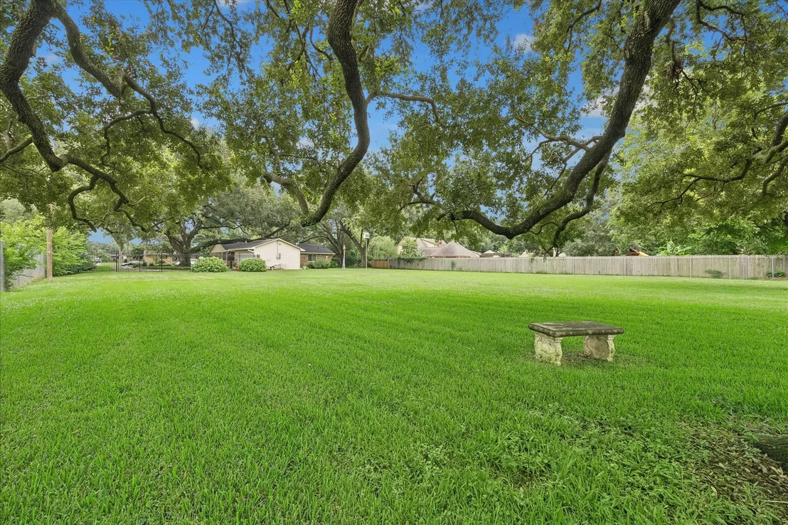 Photo of 4709 Tilson Lane
