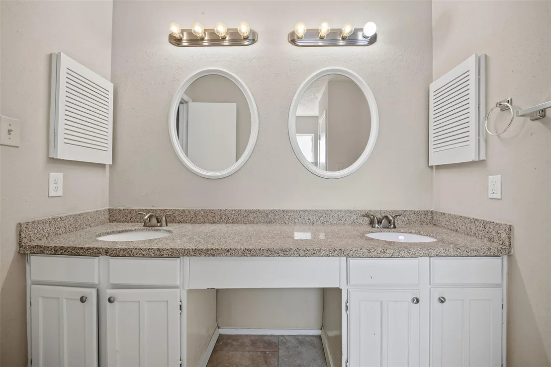 Photo of 13606 Pecan Oak Drive