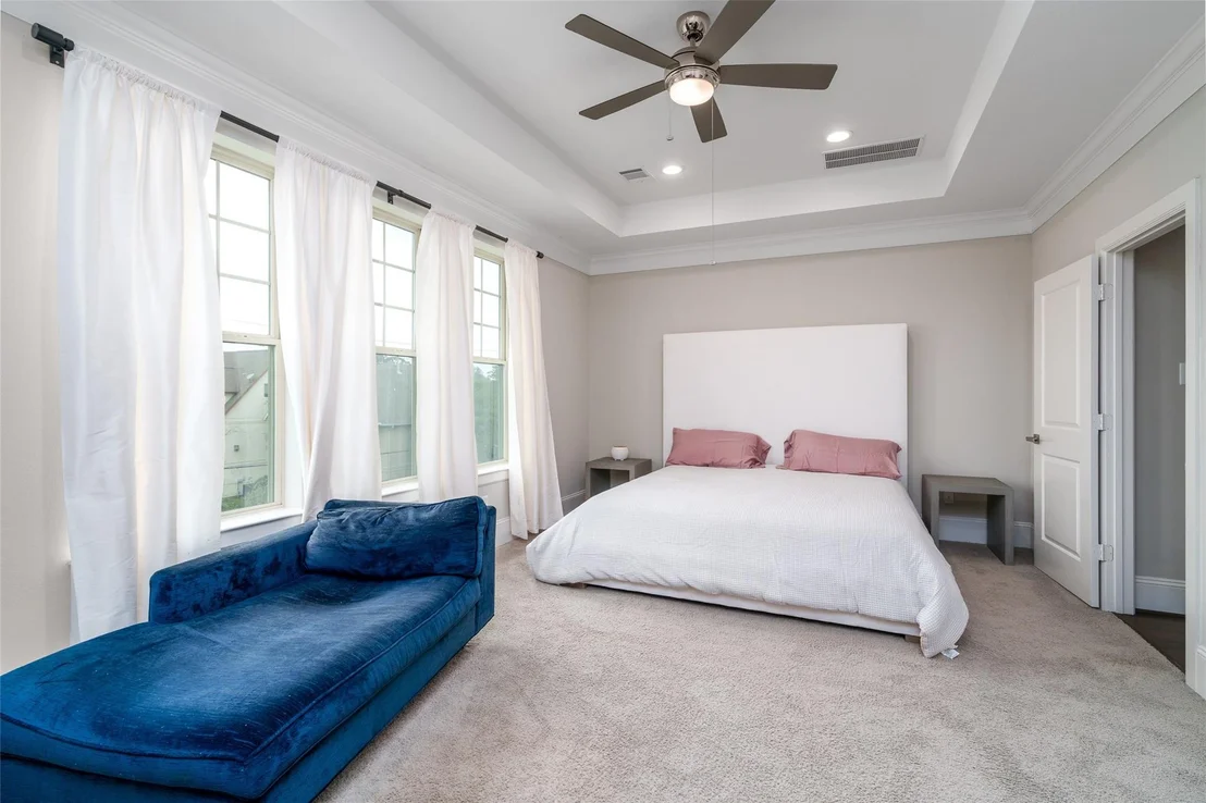 Photo of 1303 Edwinstowe Trail