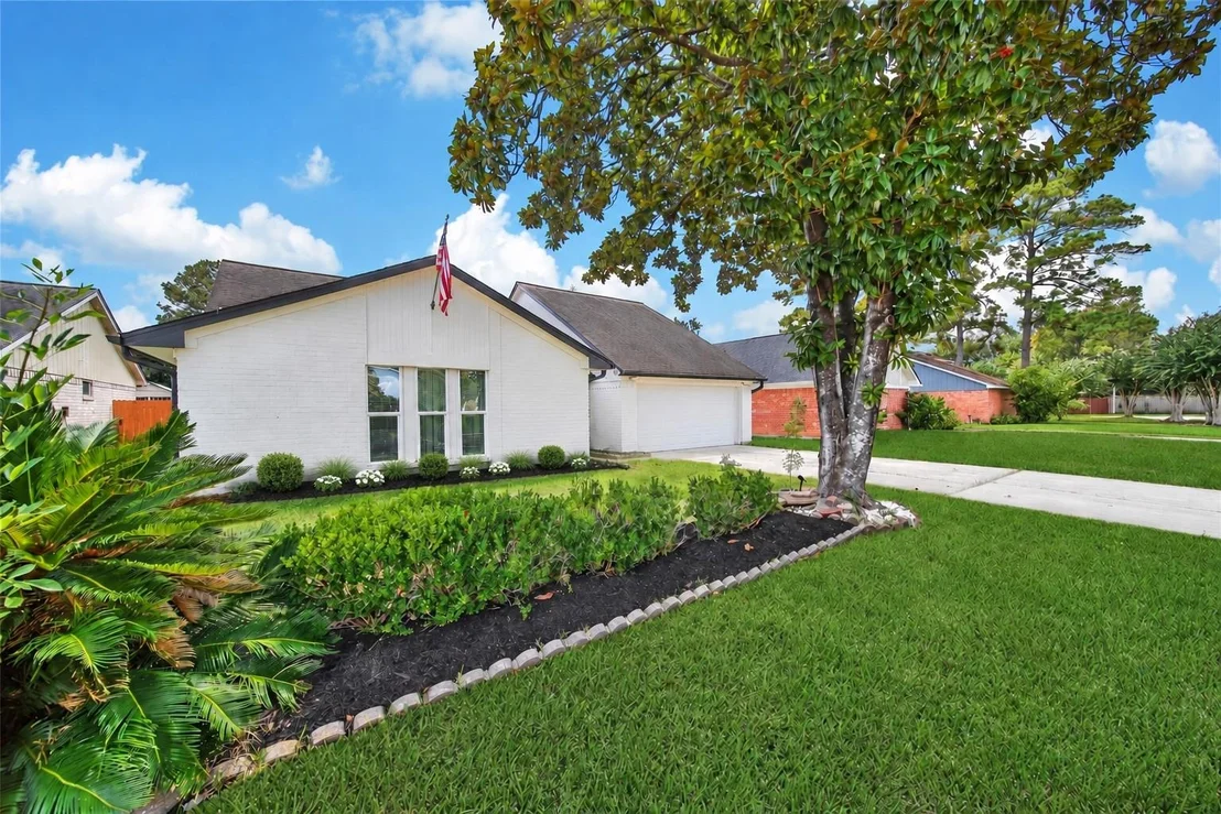 Photo of 4014 Alshire Drive